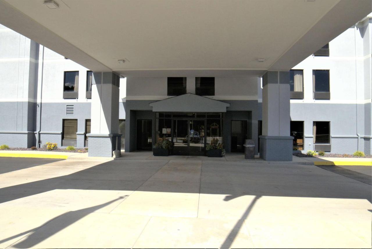 Super 8 By Wyndham Crossville Tn Exterior foto